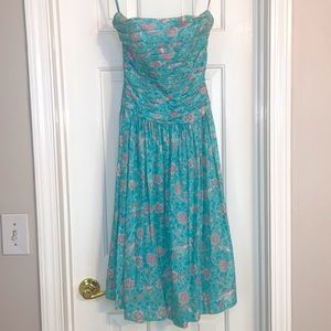 Pretty Vintage Strapless Dress
